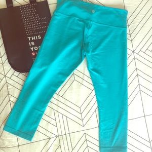 Lululemon Wunder Under Crop